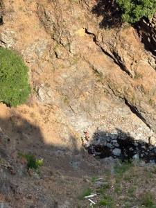 roghudi vecchio ragazzi intrappolati canyon ()