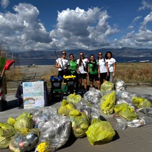 Reggio, le atlete della Puliservice Volley con Plastic Free al Parco Lineare Sud