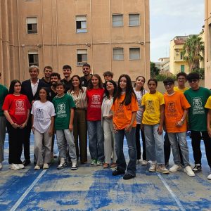 La Domotek Volley al primo giorno di scuola: abbraccio agli studenti del Liceo Scientifico ‘Leonardo da Vinci’