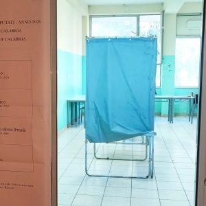 Suppletive Reggio, affluenza definitiva: alle urne poco più di un elettore su cinque