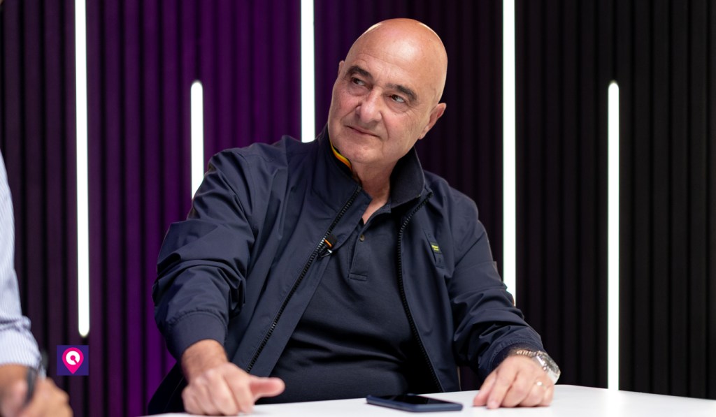 Nuccio Azzarà ()