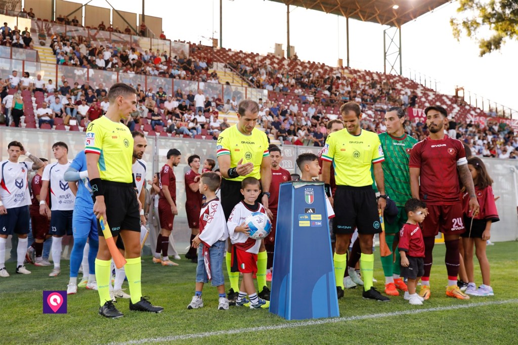 Reggina Avola ingresso Arbitri Partita