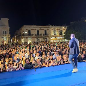 Suppletive, Cannizzaro infiamma Piazza Duomo: ‘Vannacci ha sbagliato tutto, Reggio non si offende’