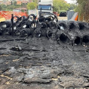 Calabria, incendio al cantiere ‘Maione’, la condanna del sindaco: ‘La protervia criminale non prevarrà’ – FOTO
