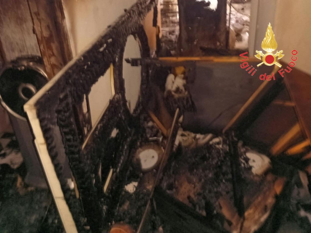 incendio cinquefrondi cantina