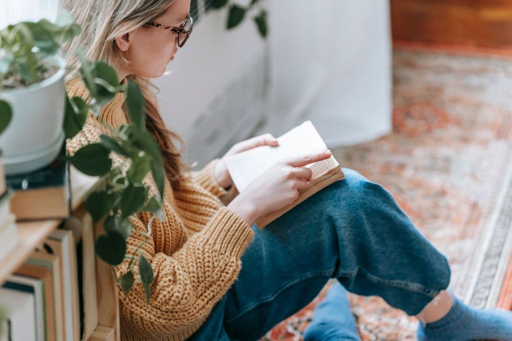 leggere un libro