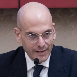 Caso Carducci, il Garante Festicini difende la scuola: ‘Servono modelli educativi autorevoli e coerenti’