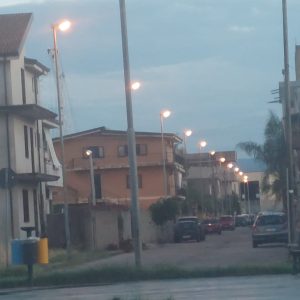 San Ferdinando, torna la luce nel quartiere al buio