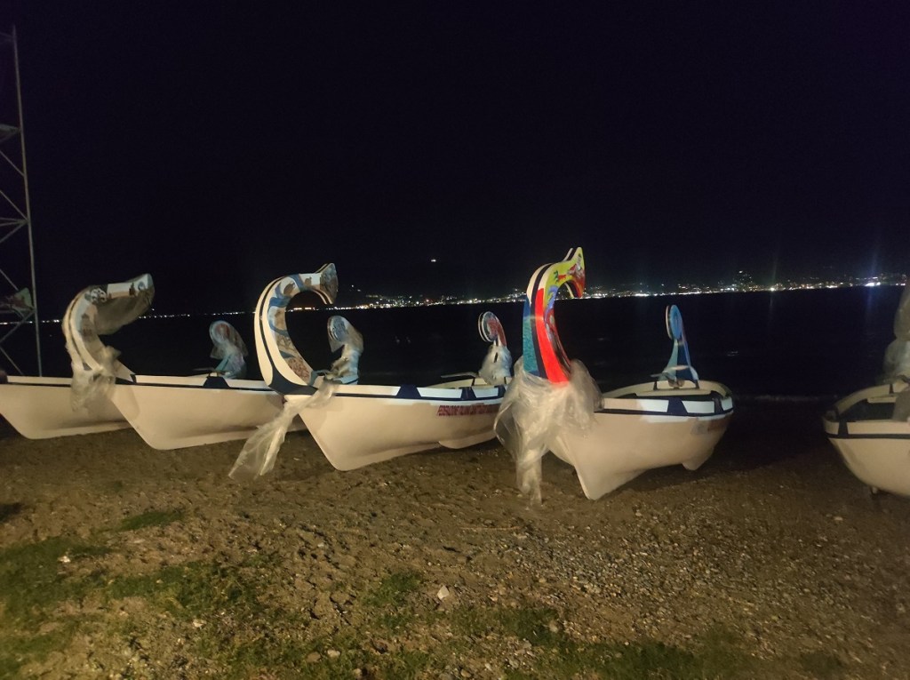 Barche regata notte