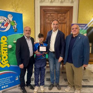 Campione del mondo under 12 di Subbuteo individuale e a squadre ai Campionati di Parigi