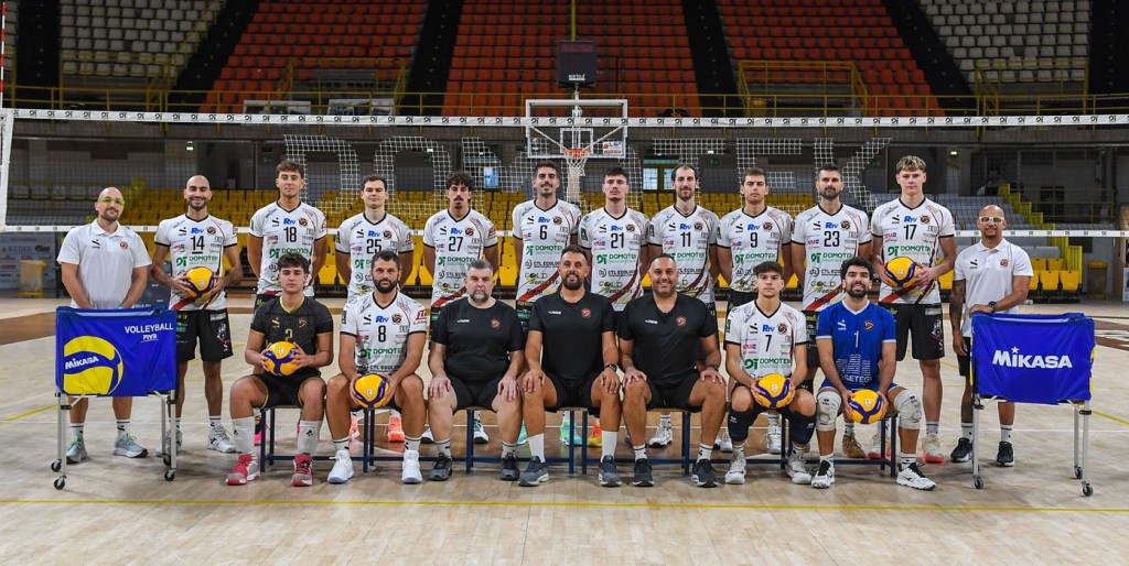 Domotek foto squadra