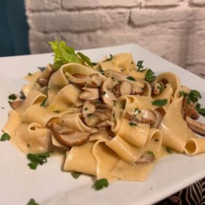 I colori e i profumi dell’autunno in tavola: alcuni dei menù a base di funghi e zucca all’Hostaria dei Campi – FOTO