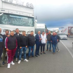 Caro carburante, Barbalace incontra gli autotrasportatori: ‘Ascoltare i lavoratori è un dovere delle istituzioni’