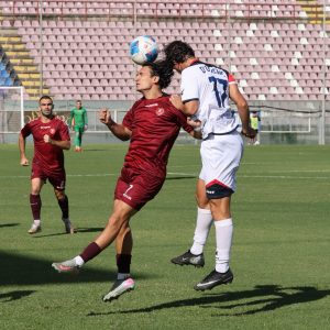 Primo tempo: Reggina in vantaggio sulla Vibonese, grazie ad una prodezza del giovane Toscano
