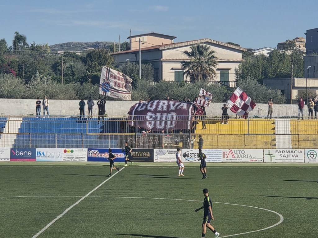 Tifosi Reggina a Favara