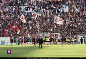 Tifosi e squadra Reggina Curva Sud Granillo