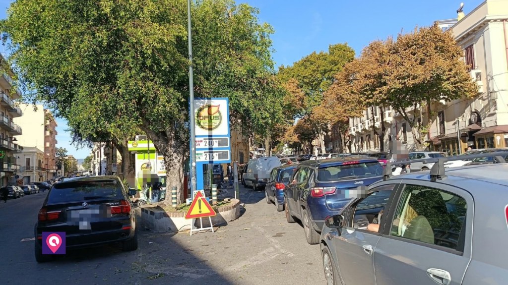 assalto distributori benzina carburante rc ()
