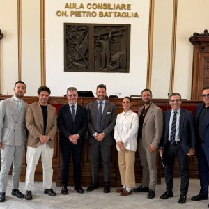 Confcommercio a Palazzo San Giorgio: ‘Imprese in affanno, Reggio parta da commercio e quartieri’