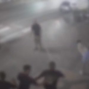 Movida violenta a Siderno: rissa con accoltellamento, emessi 7 Daspo – VIDEO