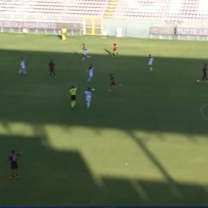 Reggina: arriva la sanzione del Giudice Sportivo per l’invasione di campo di un tifoso