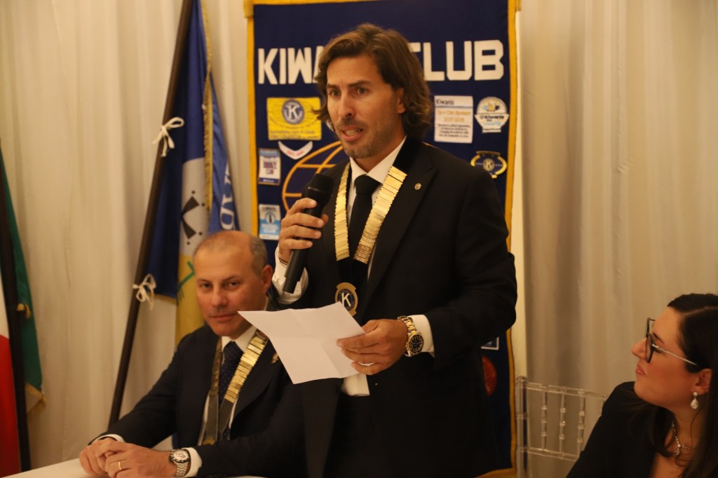 passaggio presidente Kiwanis Reggio Calabria Alessandro Rossi ()