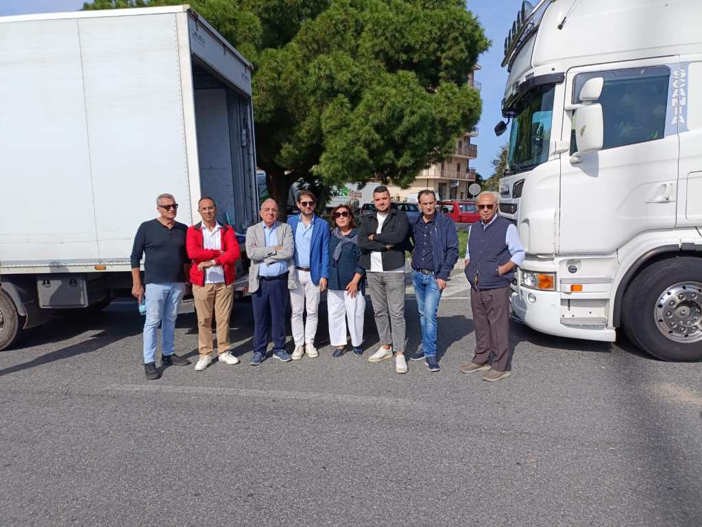 pd metropolitano presidio gallico autotrasportatori caro carburanti