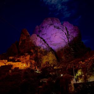 Pentedattilo si illumina di rosa: si conclude la K’Arte Breast Cancer Awareness Campaign