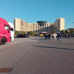 Calabria, protesta degli autotrasportatori alla Cittadella regionale