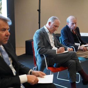 Dializzati a Reggio, dalla crisi alle prime risposte: il retroscena dell’incontro con Occhiuto