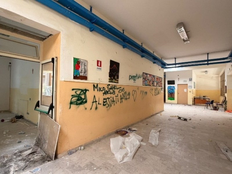 scuola cannitello corridoio sopralluogo forza italia villa san giovanni