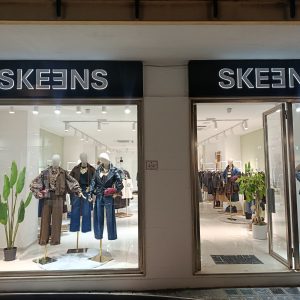 Reggio, sul Corso Garibaldi arriva SKEƎNS: il nuovo spazio dedicato alla moda femminile – FOTO