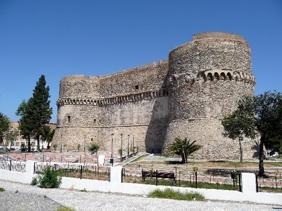 Castello Aragonese: lavori ormai agli sgoccioli. Presto il Castello di Reggio ospiterà mostre ed esposizioni permanenti