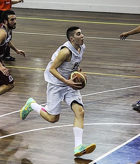 Vis Reggio Calabria, capolista del campionato di basket, in trasferta ad Acireale