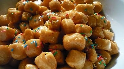 Come fare la pignolata calabrese con glassa e miele ai profumi di agrumi