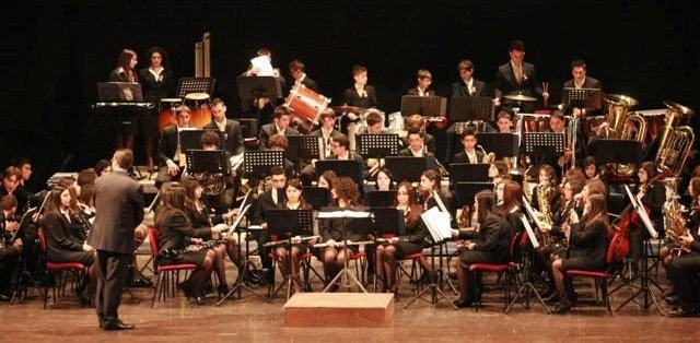 Presentazione del concerto della ”Russian Balalajka Orchestra” in programma l’1 Gennaio al Teatro Cilea.