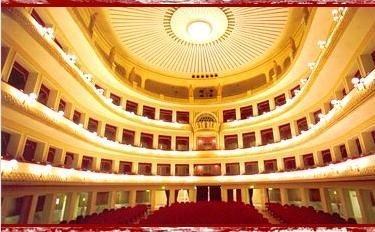 Il concerto di Capodanno della Russian Balalajka Orchestra al Teatro Cilea di Reggio Calabria.